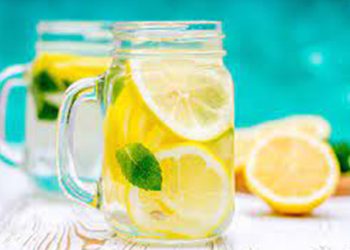 Manfaat Minum Air Lemon Setiap Hari untuk Kesehatan Tubuh yang Perlu Anda Ketahui
