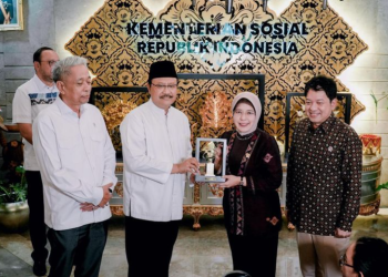 Salurkan Bansos untuk Guru Non-ASN dan Non-Sertifikasi, Kemensos Gandeng Kemendikdasmen dan BPS