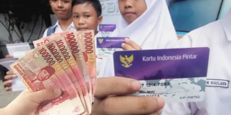 Jadwal Penyaluran Bansos PIP 2025 dan Cara Cek Status Penerima Dana Rp1,8 Juta