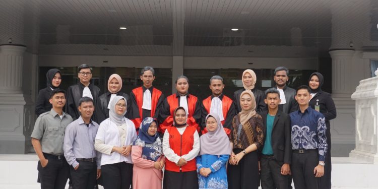 Komunitas Peradilan Semu Fakultas Hukum UMSU Mengikuti Kompetisi Nasional Competition Piala prof Soedarto 8 Universitas Diponegoro Babak Penyisihan Pertama