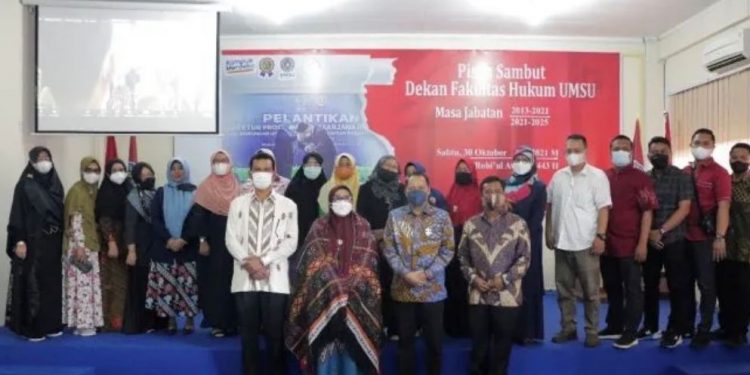 Acara Pisah Sambut Dekan Fakultas Hukum UMSU Berlangsung Penuh Keharuan