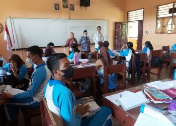 Dekan FAHUM dan FISIP Sosialisasi UMSU di SMA Mitra Inalum Kabupaten Batubara