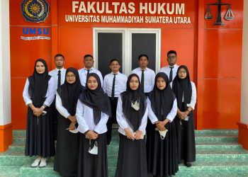 Dr. Faisal, SH., M. Hum membuka seminar proposal skripsi