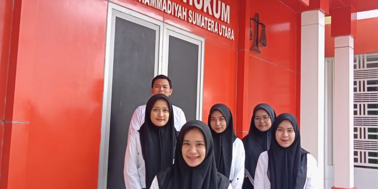 Kepala Bagian Harisman, SH., MH Membuka Seminar Proposal Skripsi Fakultas Hukum UMSU