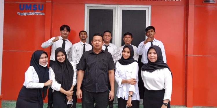 Kepala Bagian Andryan, SH., MH Membuka Seminar Proposal Skripsi Fakultas Hukum UMSU