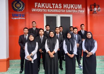 Dr. Faisal, SH., M.Hum membuka langsung tiga belas peserta Sidang Meja Hijau Fakultas Hukum UMSU