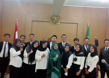 Wakil Dekan-III Atikah Rahmi, SH., MH Membuka Sidang Meja Hijau Fakultas Hukum UMSU