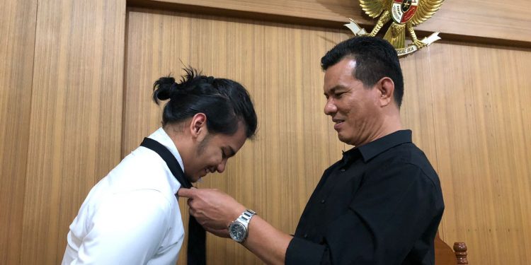 Dekan FH-UMSU Dr. Faisal, SH., M.Hum membuka langsung Seminar Proposal