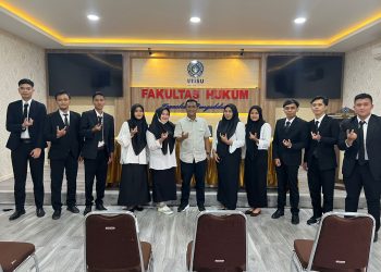 Sepuluh Peserta Sidang Meja Hijau Fakultas Hukum UMSU dibuka langsung oleh Wakil Dekan I Dr. Zainuddin, SH., MH