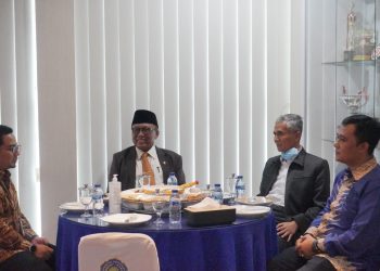 Civitas Akademika UMSU Sambut Kedatangan Ketua Kamar TUN Mahkamah Agung RI
