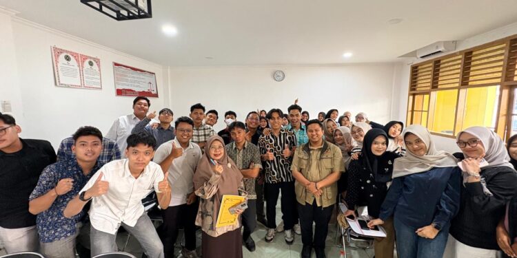 Mahasiswa Fakultas Hukum USIM Memperkenalkan Asean Classroom Bagi Mahasiswa Fakultas Hukum UMSU