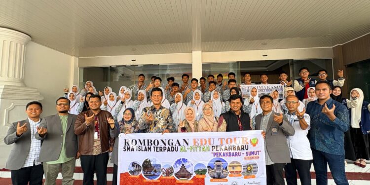 Fakultas Hukum Menerima Kunjungan Studi dari SMA Al Fityah Pekanbaru