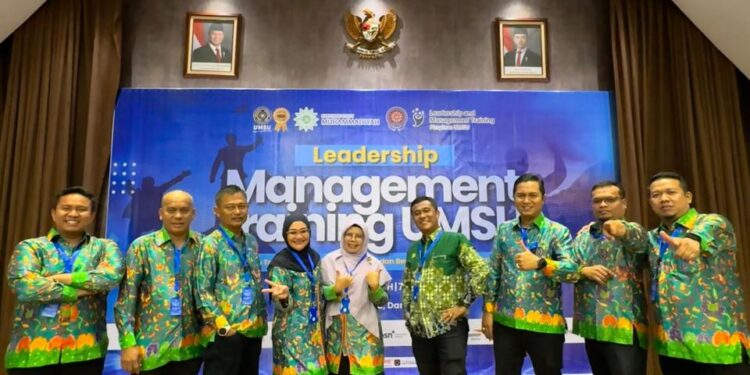 Pimpinan Fakultas Hukum Mengikuti Leadership Management Training